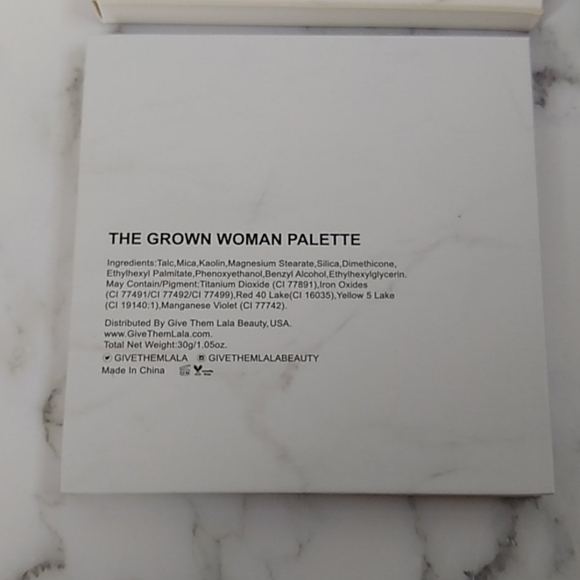 BROWN & Red Eyeshadow Palette The Grown Woman Palette - Give Them Lala Beauty - Picture 5 of 5